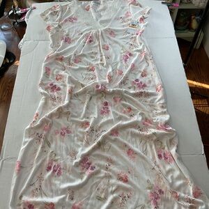 Miss Elaine Cream Floral Nightwear